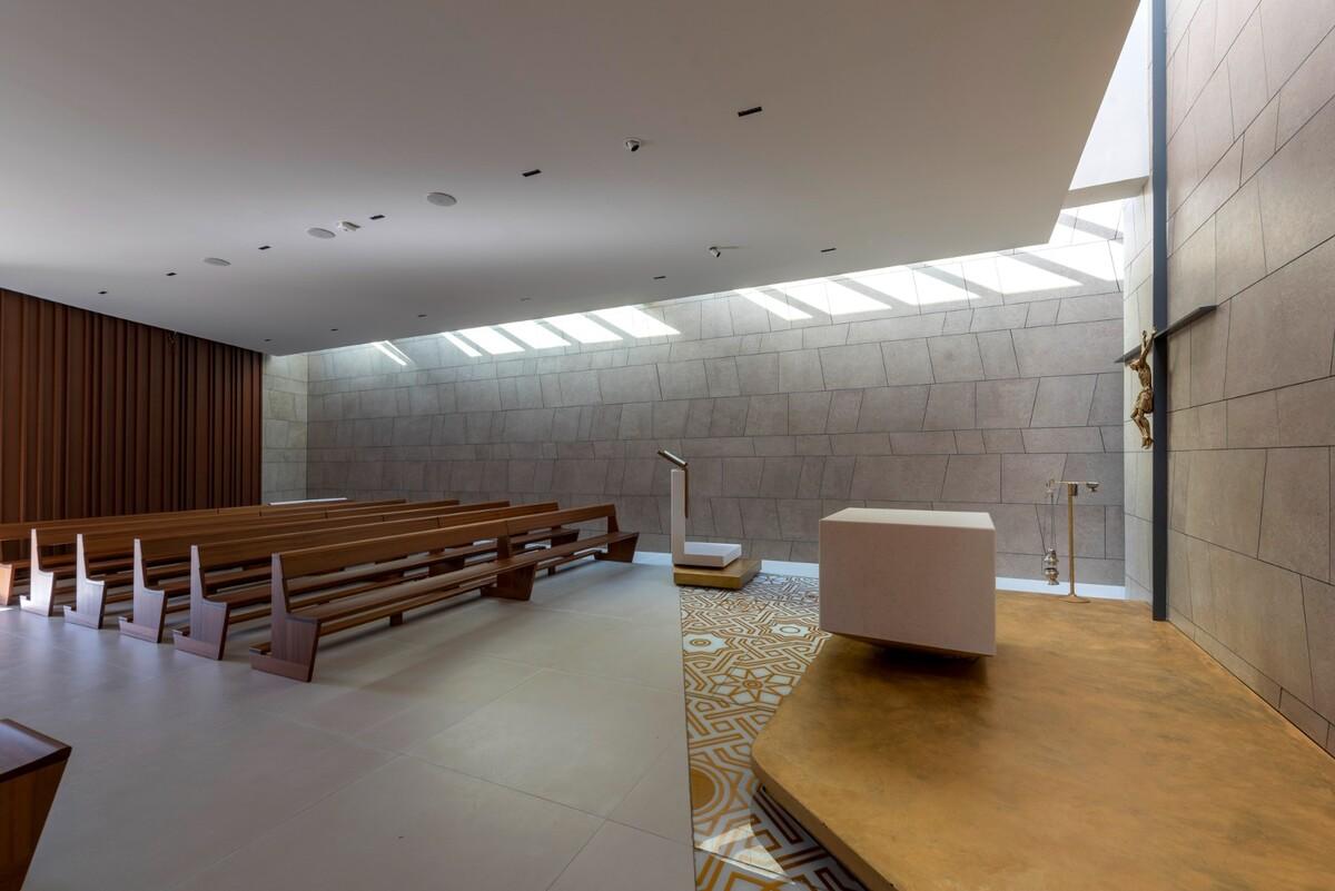 Redemptoris Mater 教堂 / Studio Kuadra