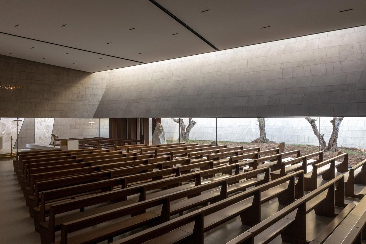 Redemptoris Mater 教堂 / Studio Kuadra