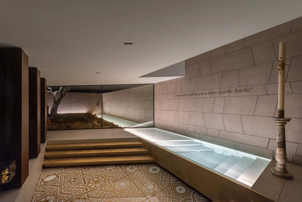 Redemptoris Mater 教堂 / Studio Kuadra