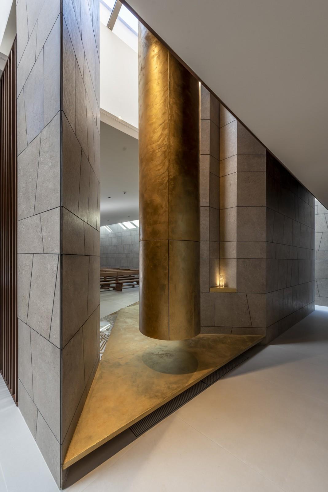 Redemptoris Mater 教堂 / Studio Kuadra