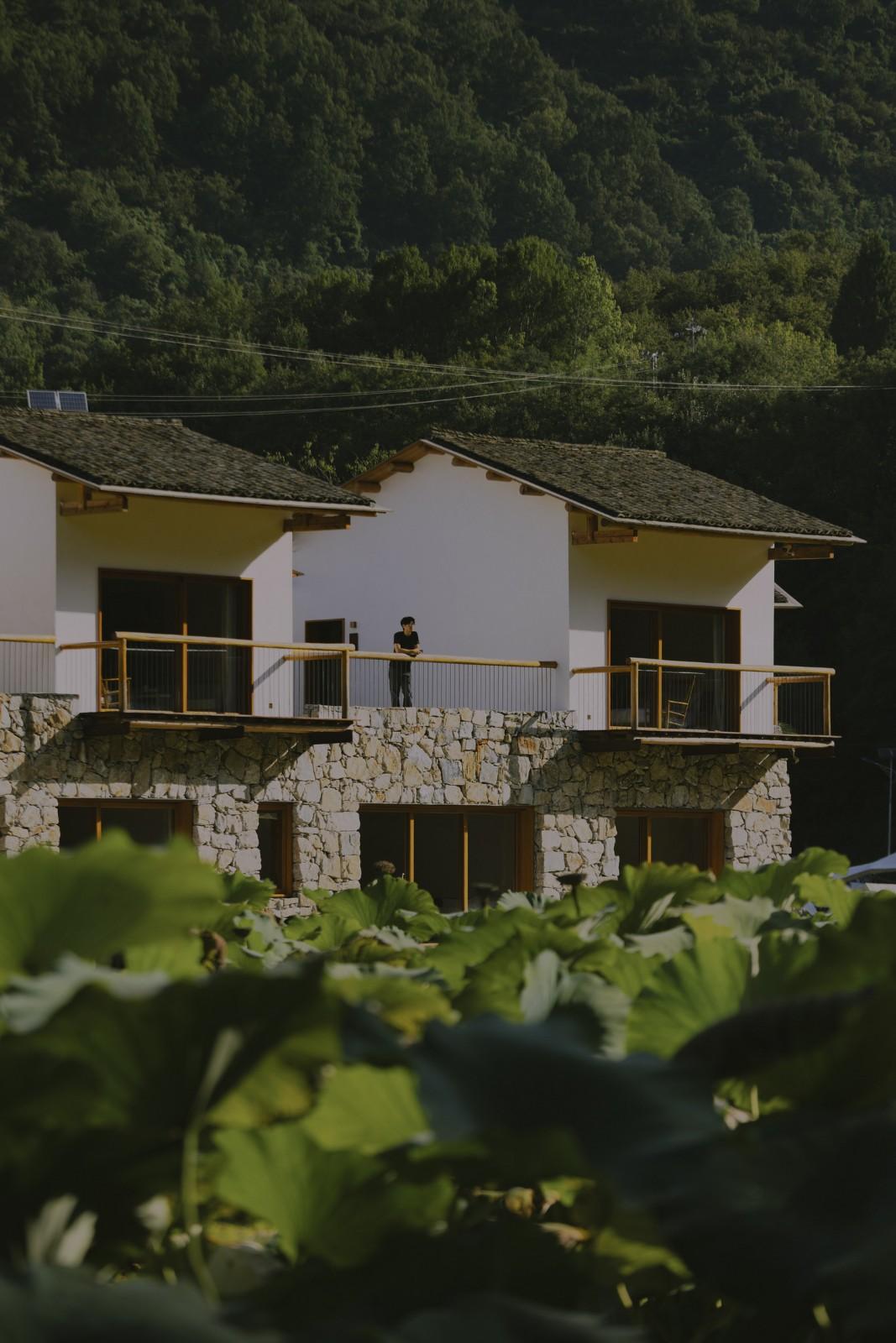 鹿柴山集 精品民宿 / 小大建筑