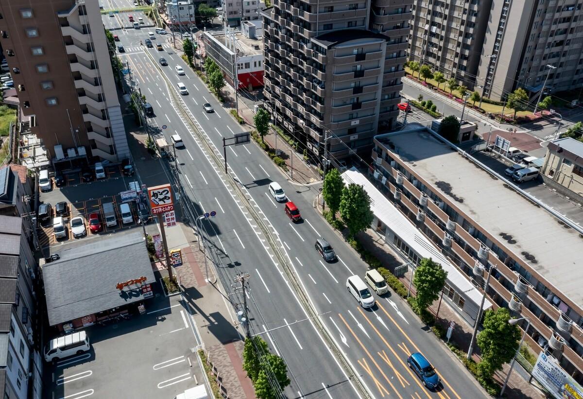 4x59米三角地，YOKONAGAYA 美容院 / Office for Environment Architecture
