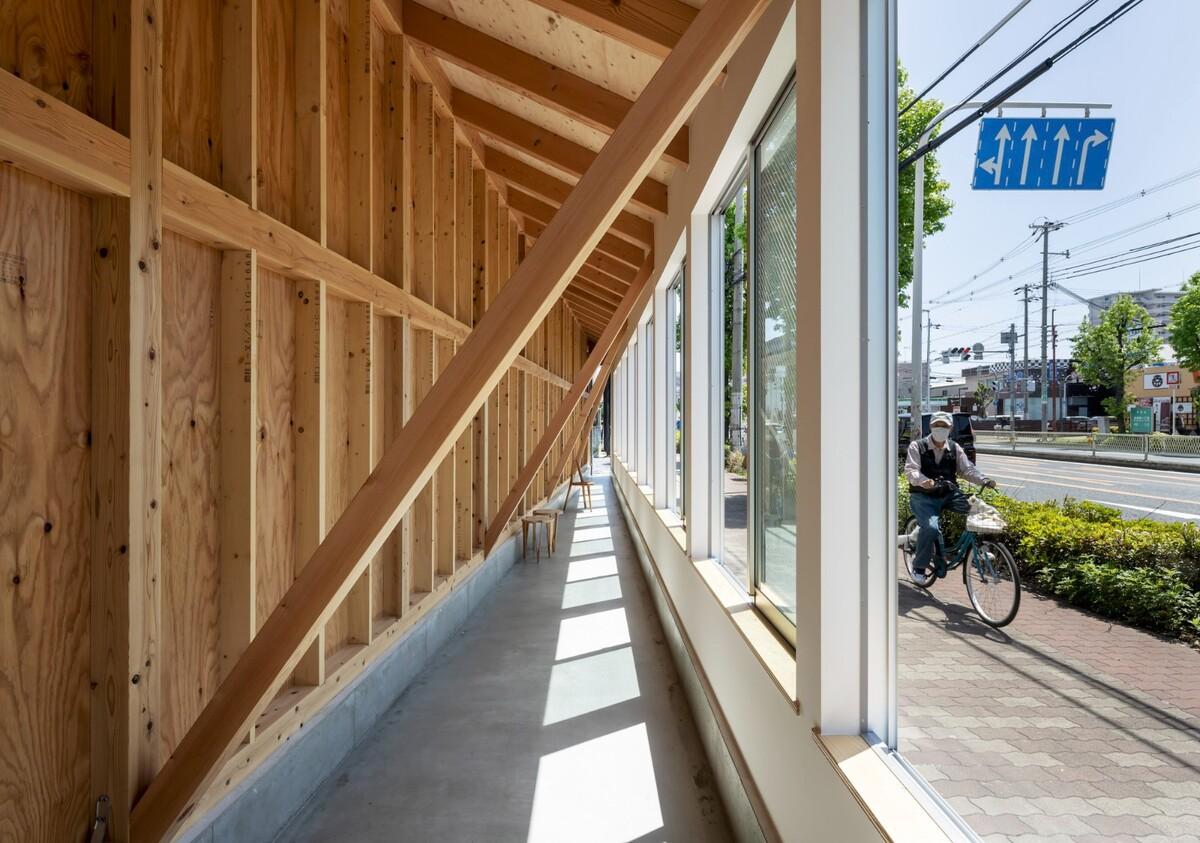 4x59米三角地，YOKONAGAYA 美容院 / Office for Environment Architecture