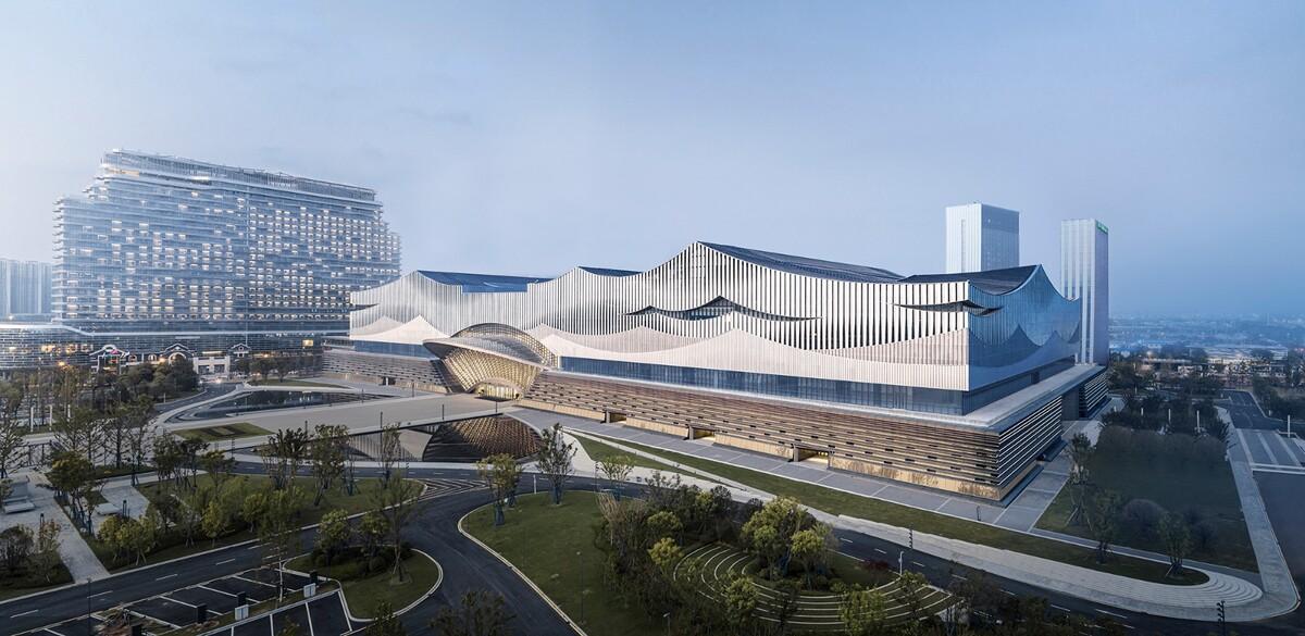 长沙国际会议中心：水云潇湘 翰墨中华 / 华南理工大学建筑设计研究院有限公司