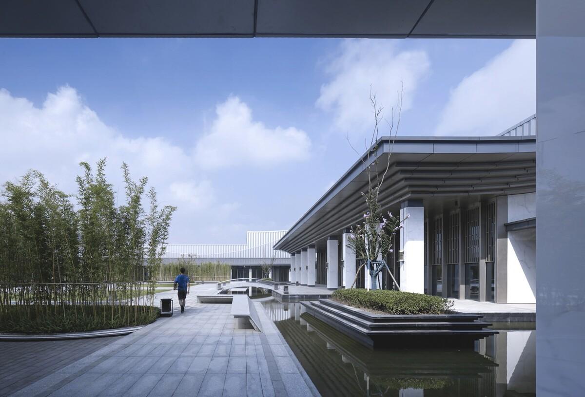 长沙国际会议中心：水云潇湘 翰墨中华 / 华南理工大学建筑设计研究院有限公司