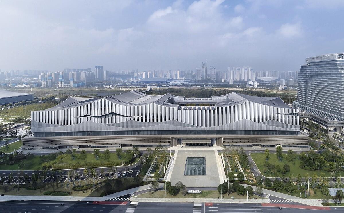 长沙国际会议中心：水云潇湘 翰墨中华 / 华南理工大学建筑设计研究院有限公司