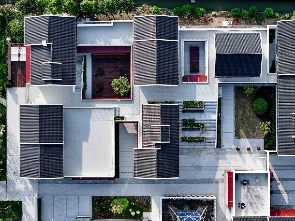 此时此地：建在花卉园里的小房子—港沿花卉交流中心 / 创霖-泽柏