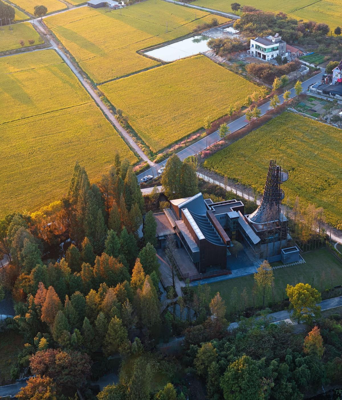 桐乡濮院红旗漾杉林部落共享餐厅 / 上海严旸建筑设计工作室