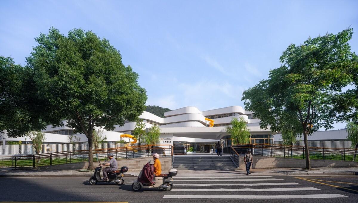  临海市协成幼儿园 / 任天建筑工作室