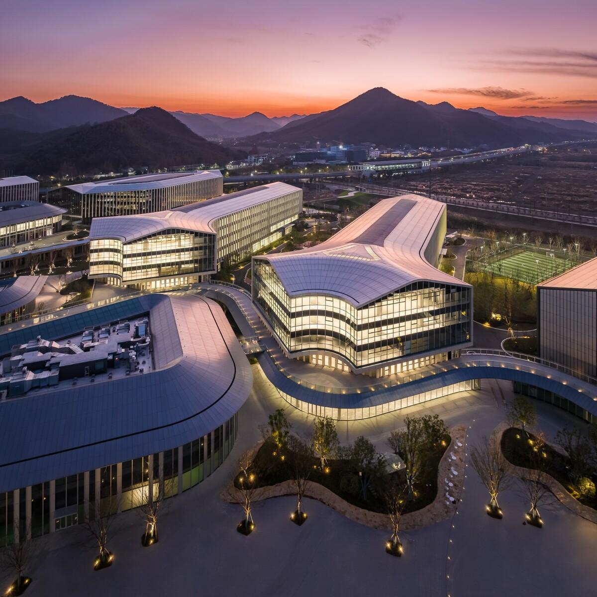 阿里巴巴达摩院南湖园区 / Aedas