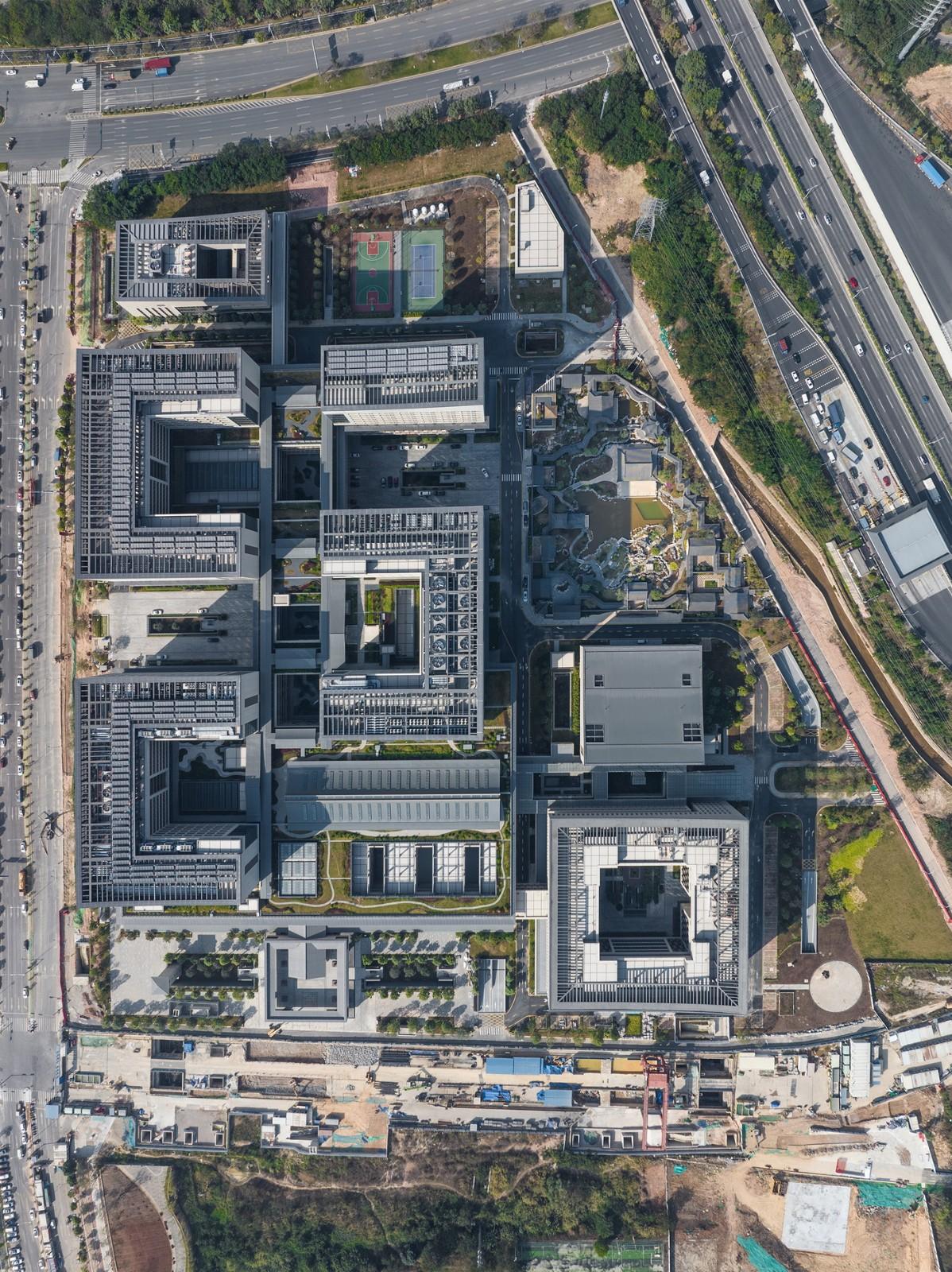深圳市中医院光明院区 / 孟建民团队