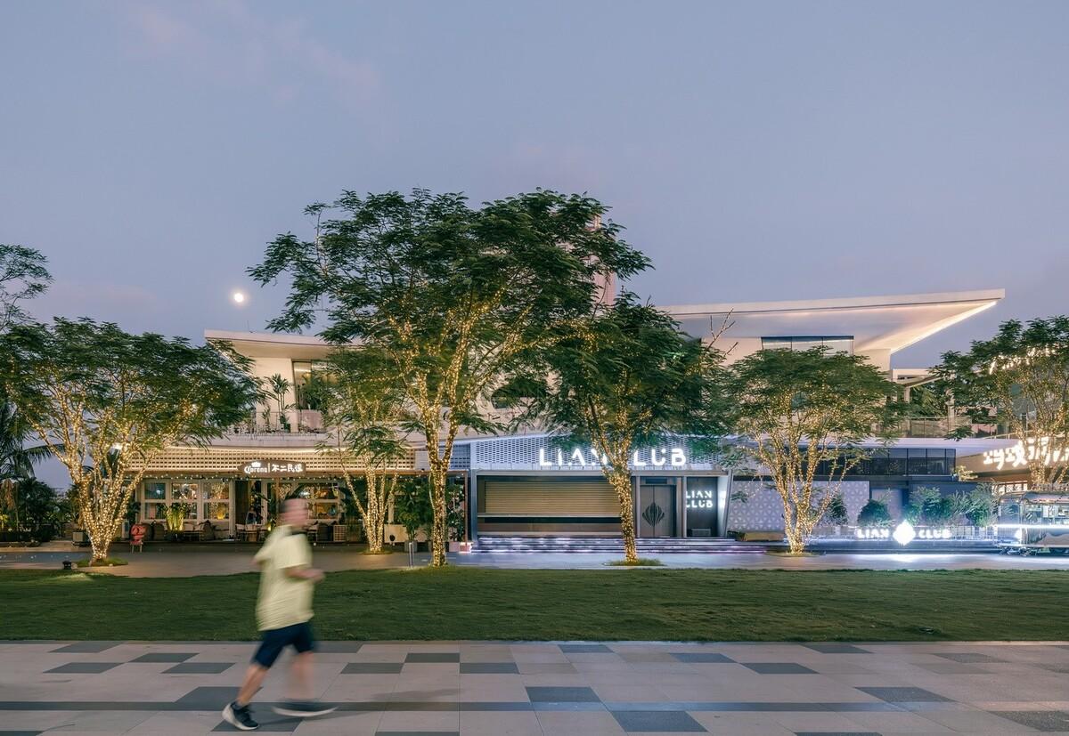 世纪海角商业街 / 大料建筑