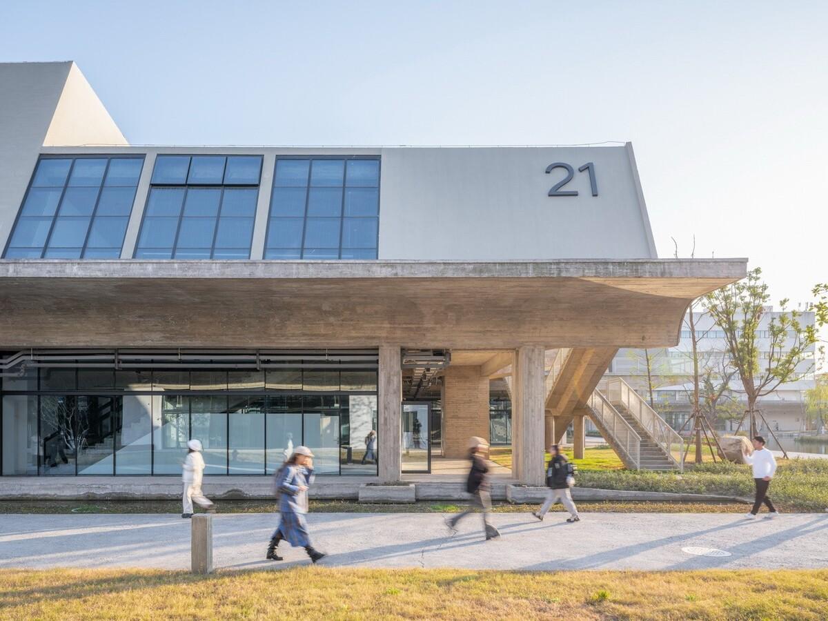 中国美术学院良渚校区一期全场落成 /  非常建筑