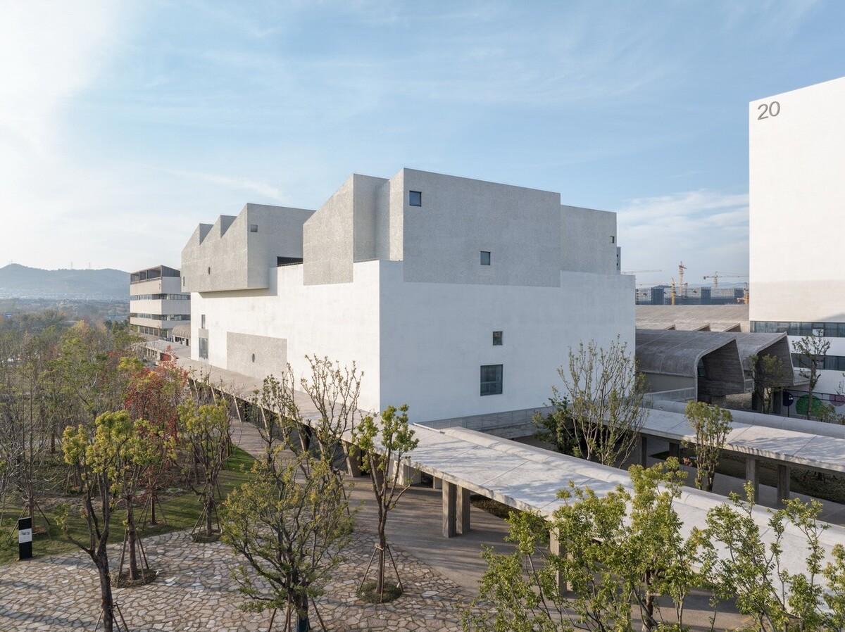 中国美术学院良渚校区一期全场落成 /  非常建筑