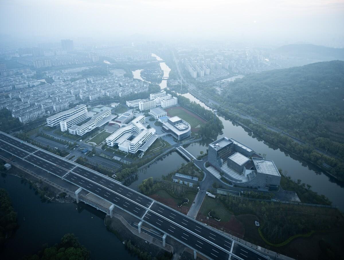 绍兴艺术学校改扩建工程 / 浙江大学建筑设计研究院