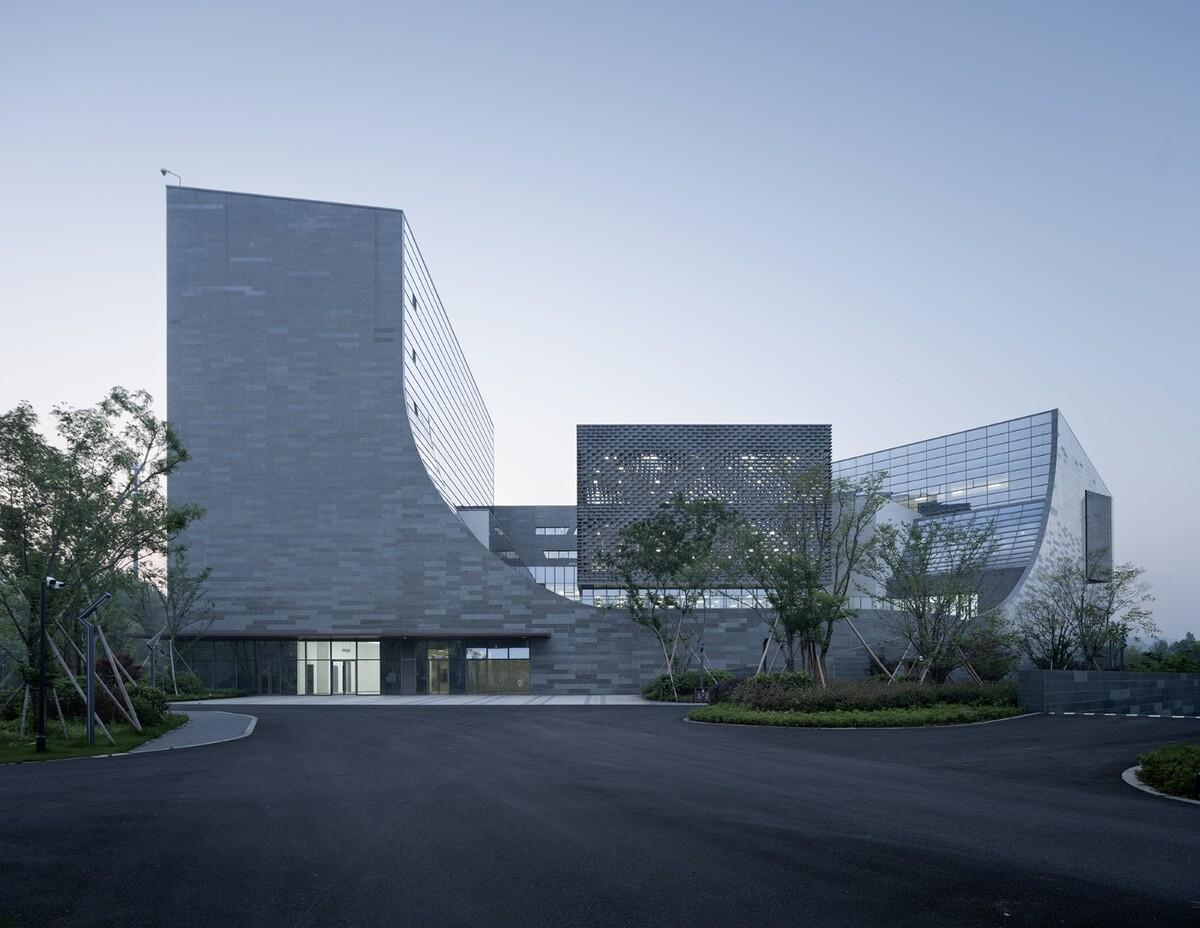 绍兴艺术学校改扩建工程 / 浙江大学建筑设计研究院