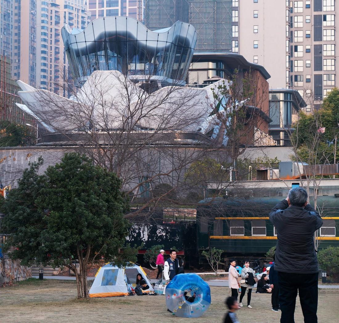 整体可动的动态建筑：长沙“湘江之眼” / 朱培栋-line+建筑事务所