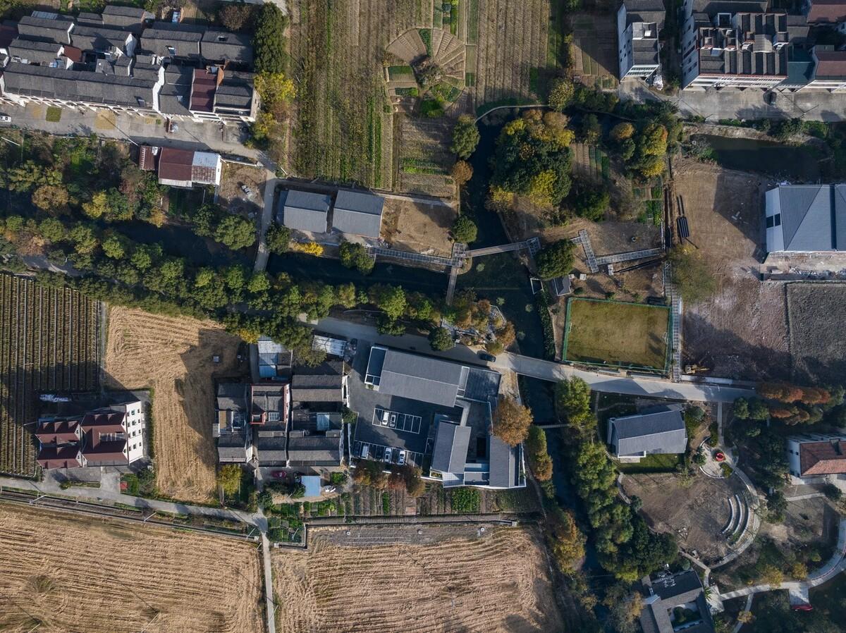 龙南村党群中心 / 森上建筑