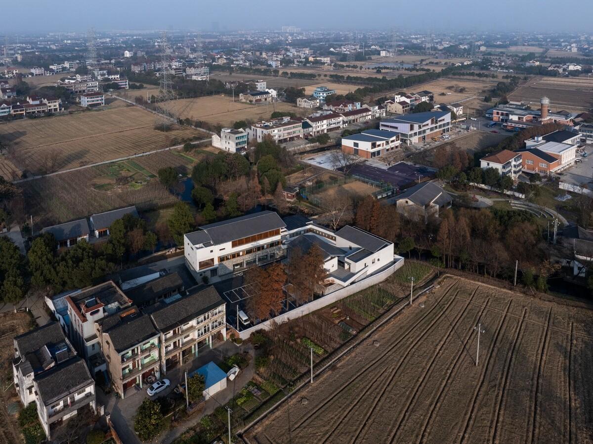 龙南村党群中心 / 森上建筑
