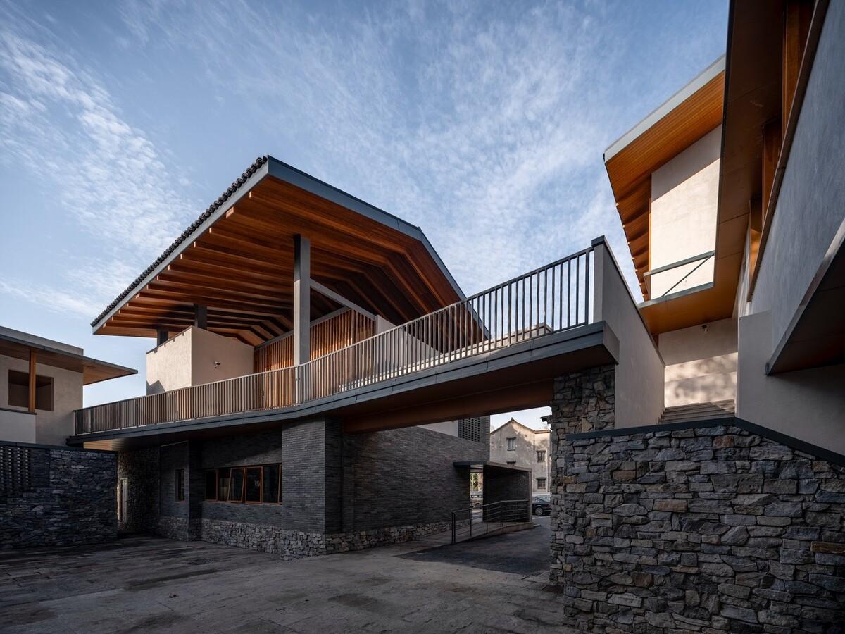 龙南村党群中心 / 森上建筑