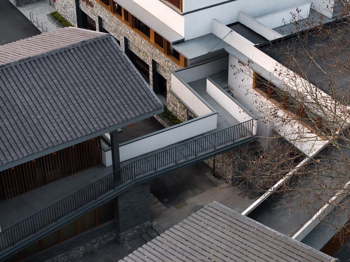 龙南村党群中心 / 森上建筑