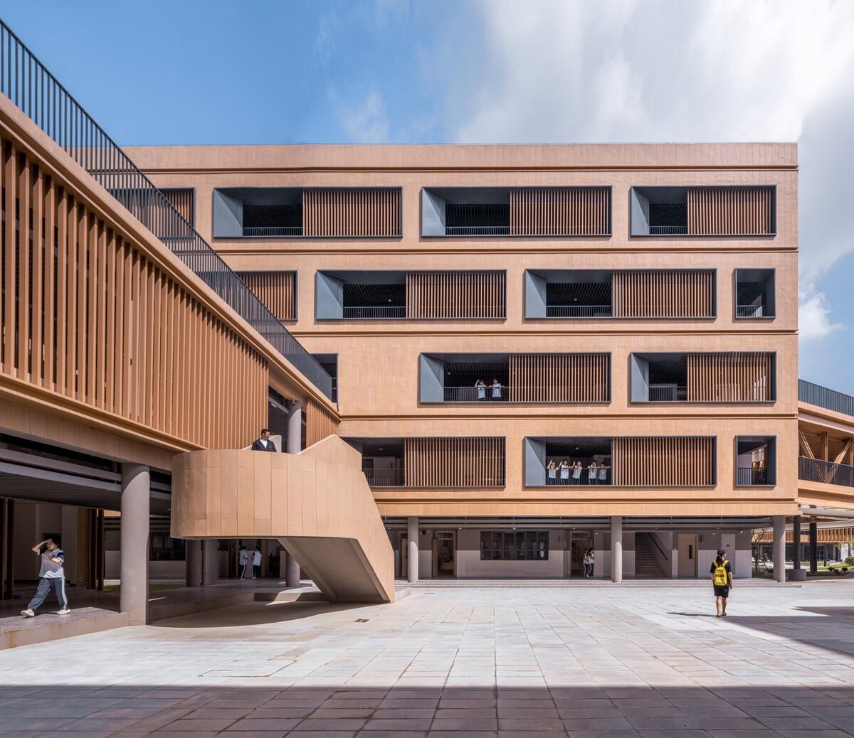江苏省梅村高级中学空港分校 / 华南理工大学建筑设计研究院