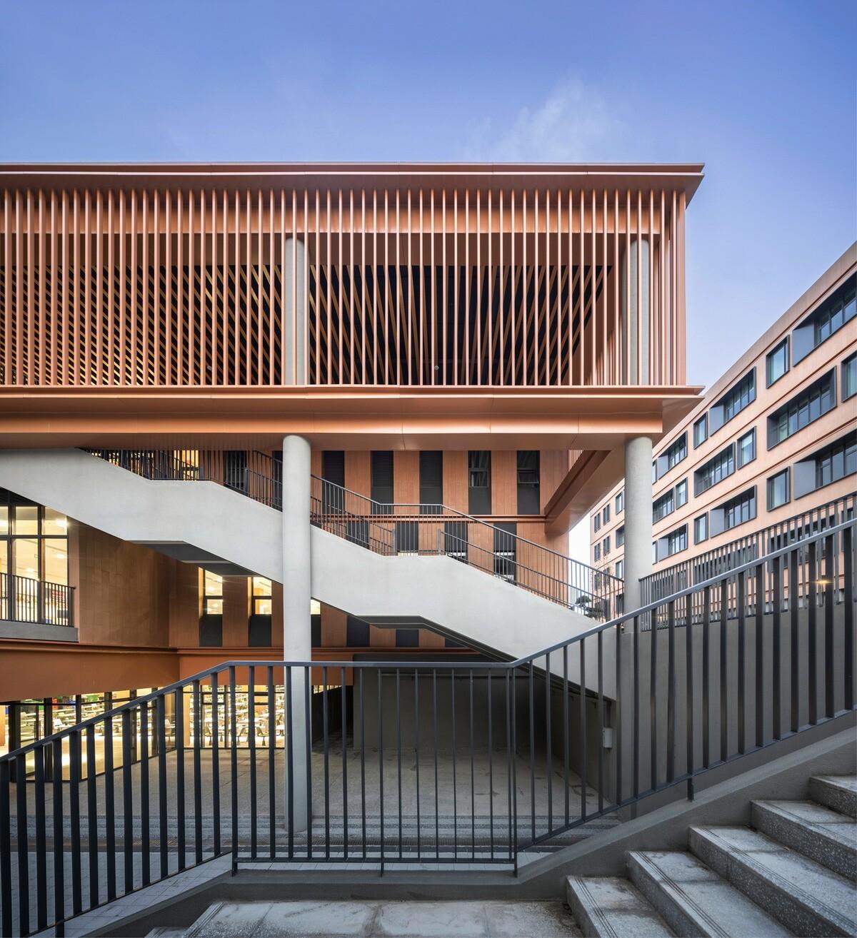 江苏省梅村高级中学空港分校 / 华南理工大学建筑设计研究院