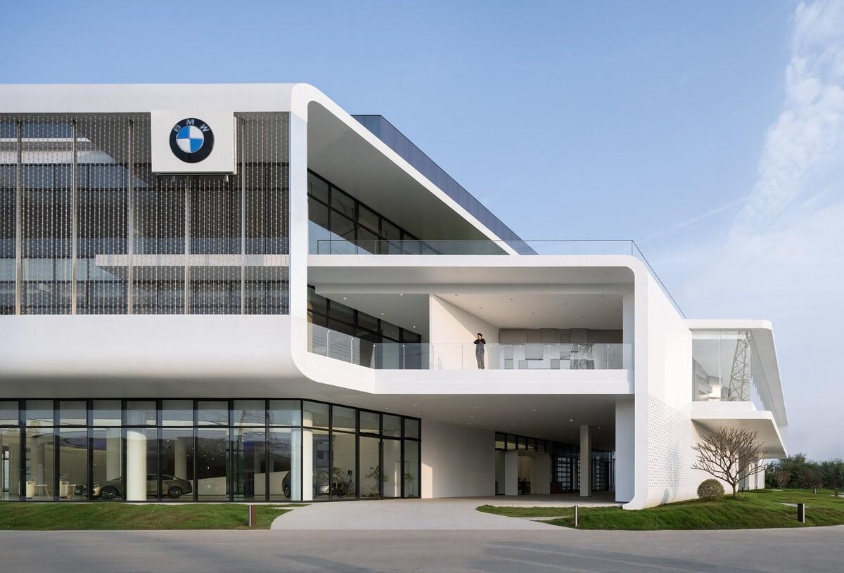 充分考虑在地化和适应性，打造BMW宝马“绿星灯塔” / ARCHIHOPE