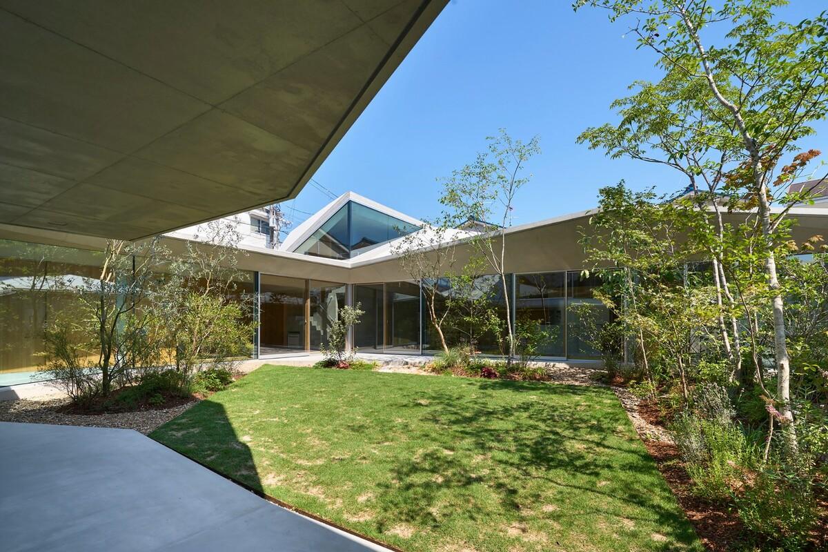 Maitamon 住宅 / Tomohiro Hata Architect and Associates