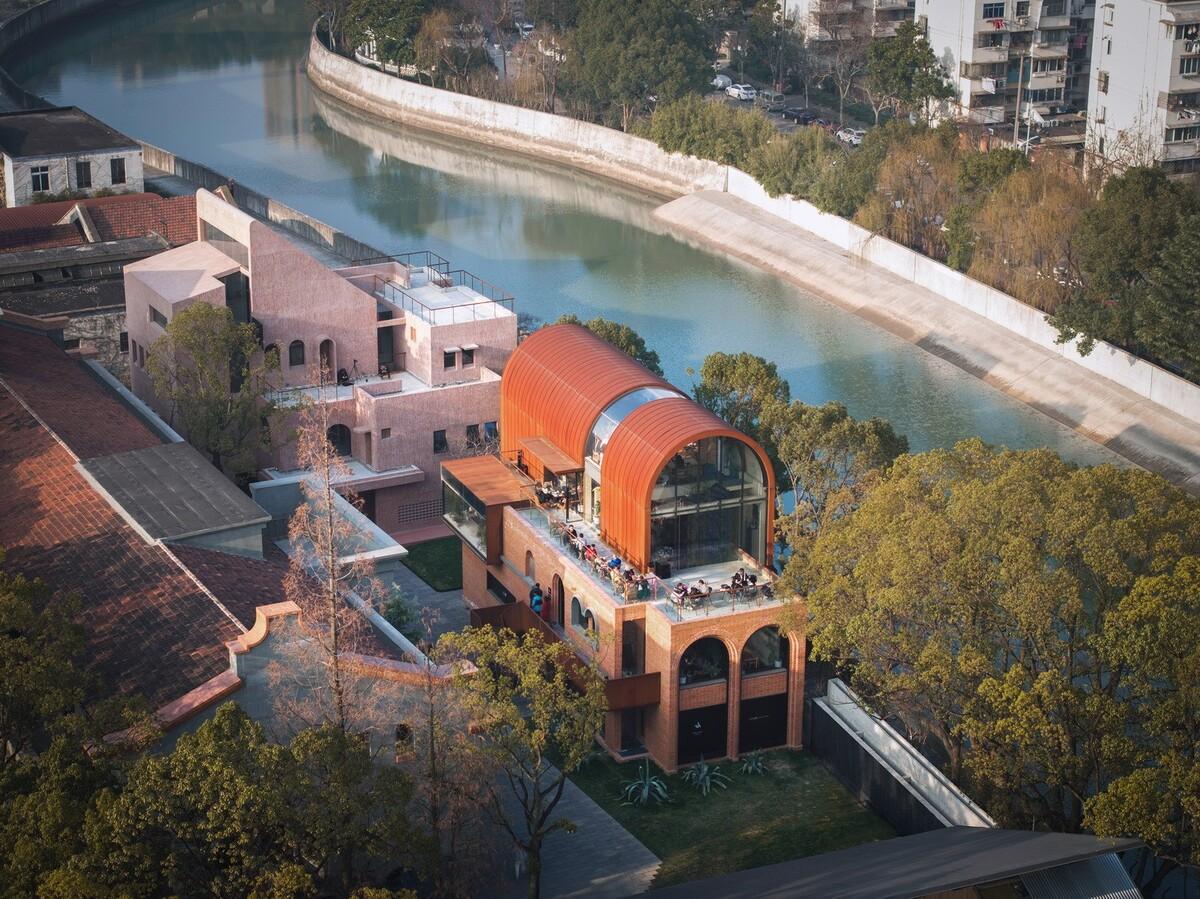 53° ·EKA天物，上海 / 本哲建筑 