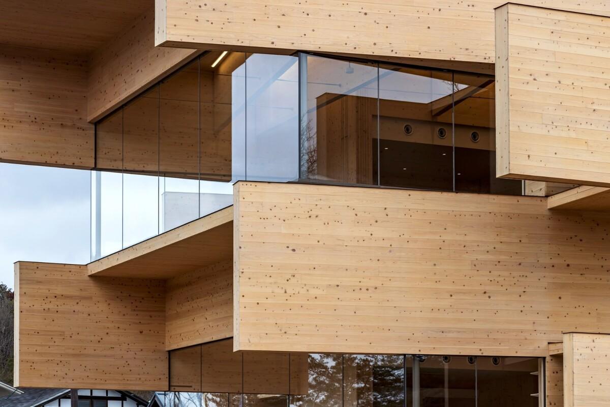 Kibi Kogen N 广场 / 隈研吾建筑都市设计事务所