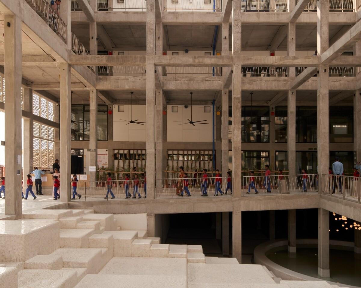 第三空间文化学习中心 / Studio Saar