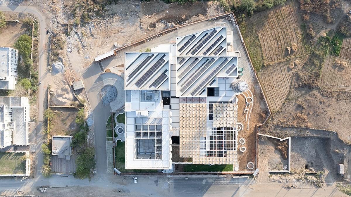 第三空间文化学习中心 / Studio Saar