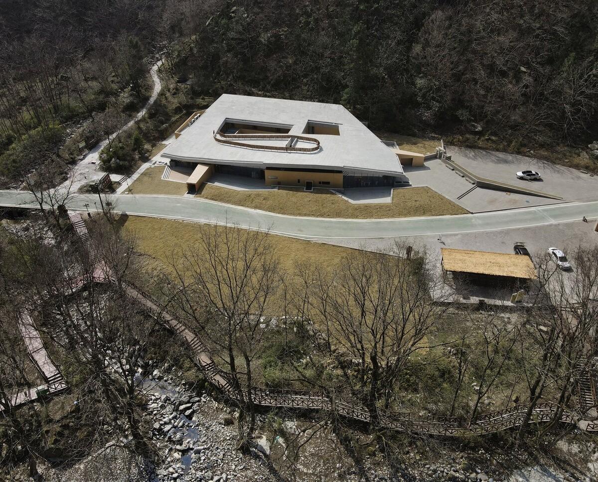 唐家河自然教育中心 / 合造社建筑设计