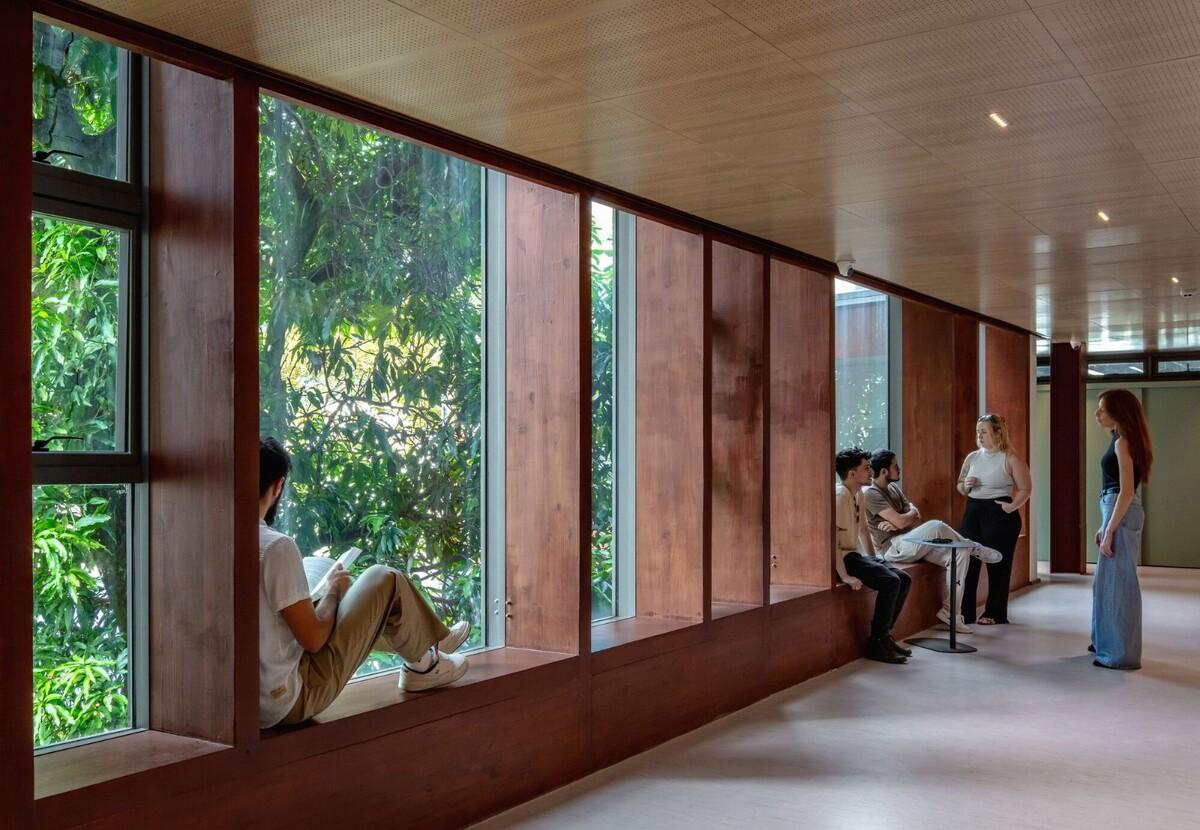 鲁道夫斯坦纳大学 / Biselli Katchborian Arquitetos