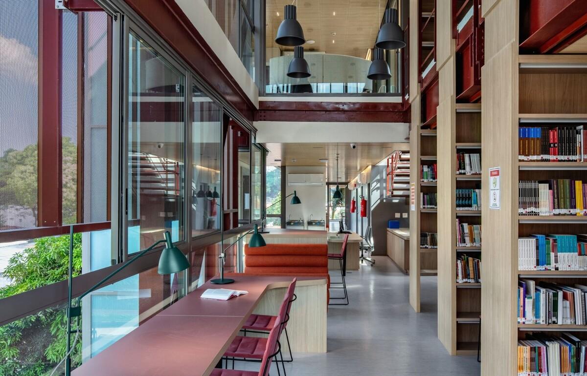 鲁道夫斯坦纳大学 / Biselli Katchborian Arquitetos