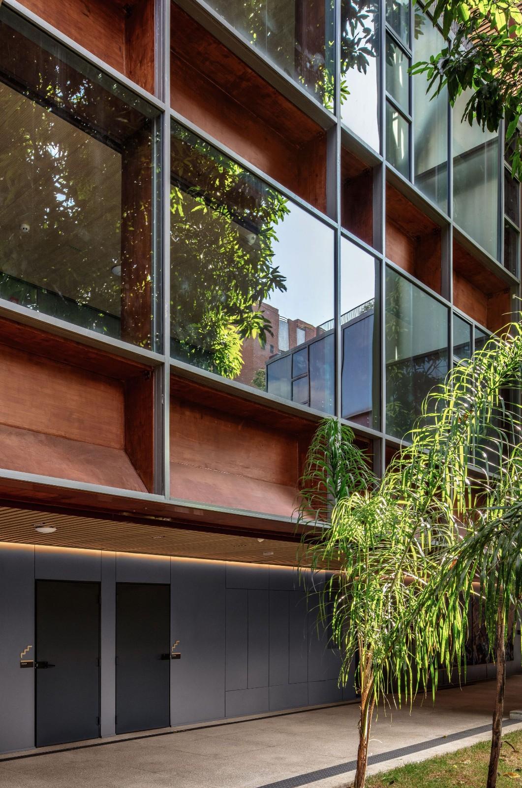 鲁道夫斯坦纳大学 / Biselli Katchborian Arquitetos