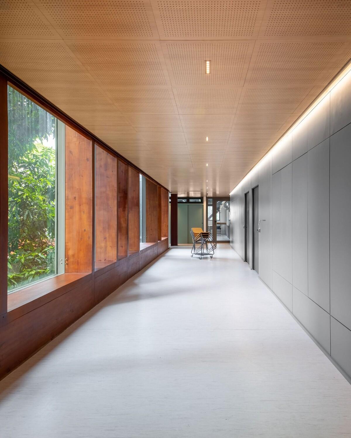 鲁道夫斯坦纳大学 / Biselli Katchborian Arquitetos