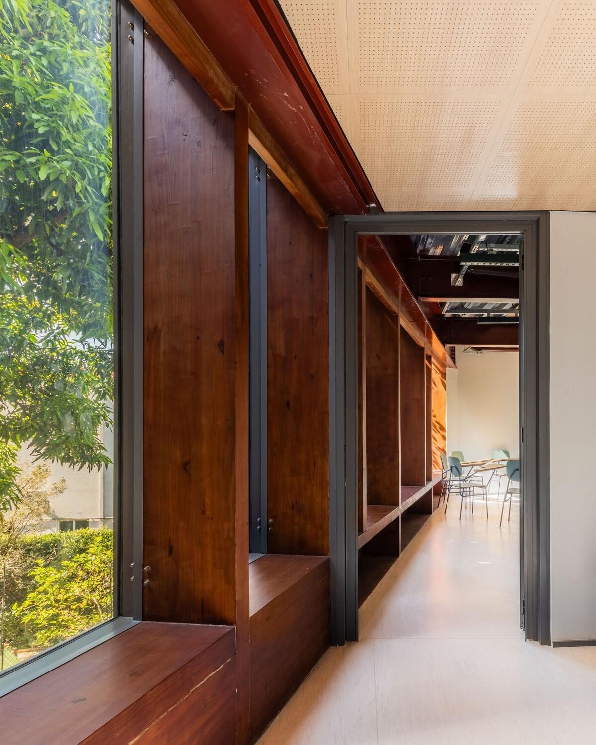 鲁道夫斯坦纳大学 / Biselli Katchborian Arquitetos