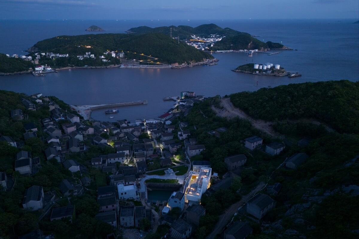 孤岛浮舟：舟山柴山岛托老所 / 孟凡浩-line+建筑事务所