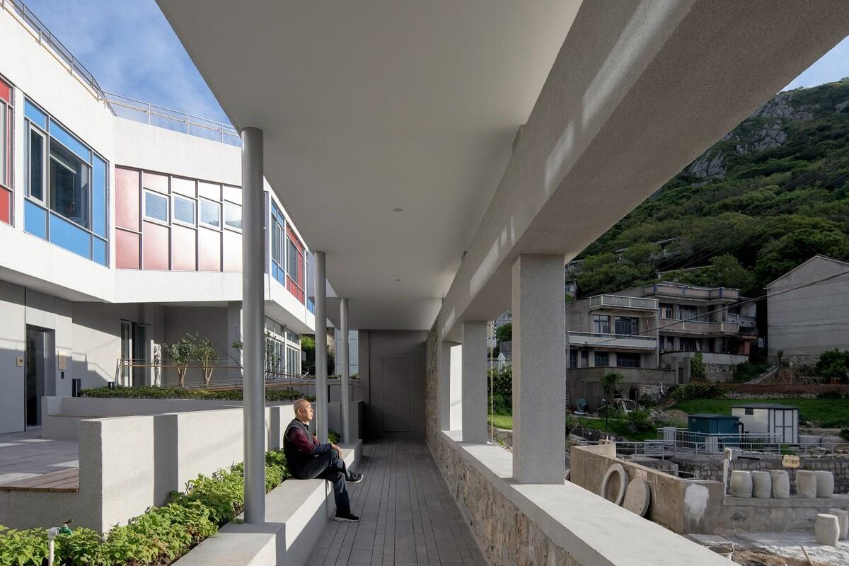 孤岛浮舟：舟山柴山岛托老所 / 孟凡浩-line+建筑事务所