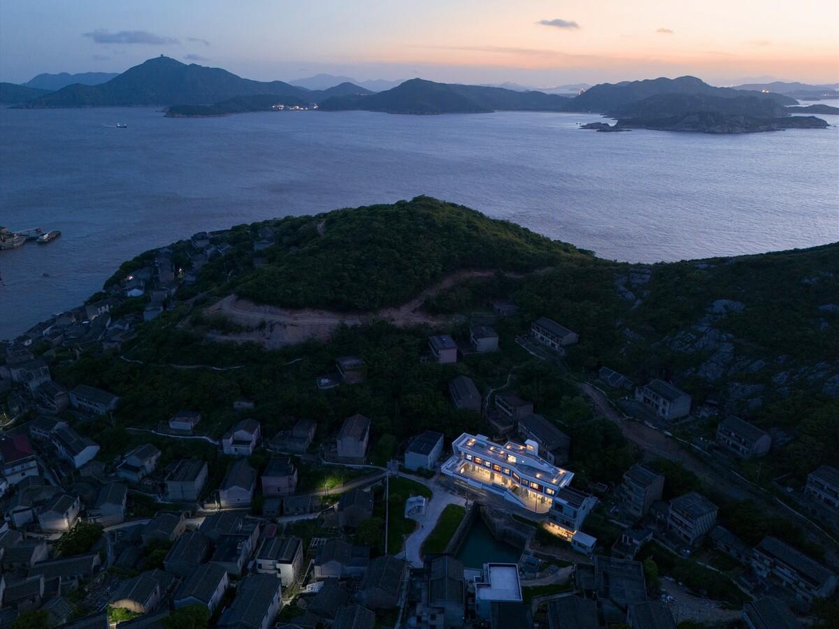 孤岛浮舟：舟山柴山岛托老所 / 孟凡浩-line+建筑事务所