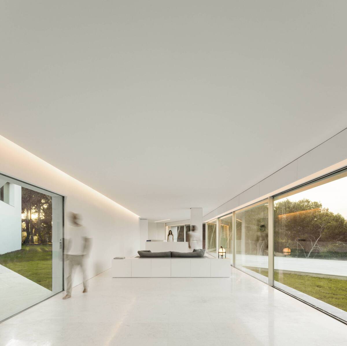 Sabater 别墅 / Fran Silvestre Arquitectos