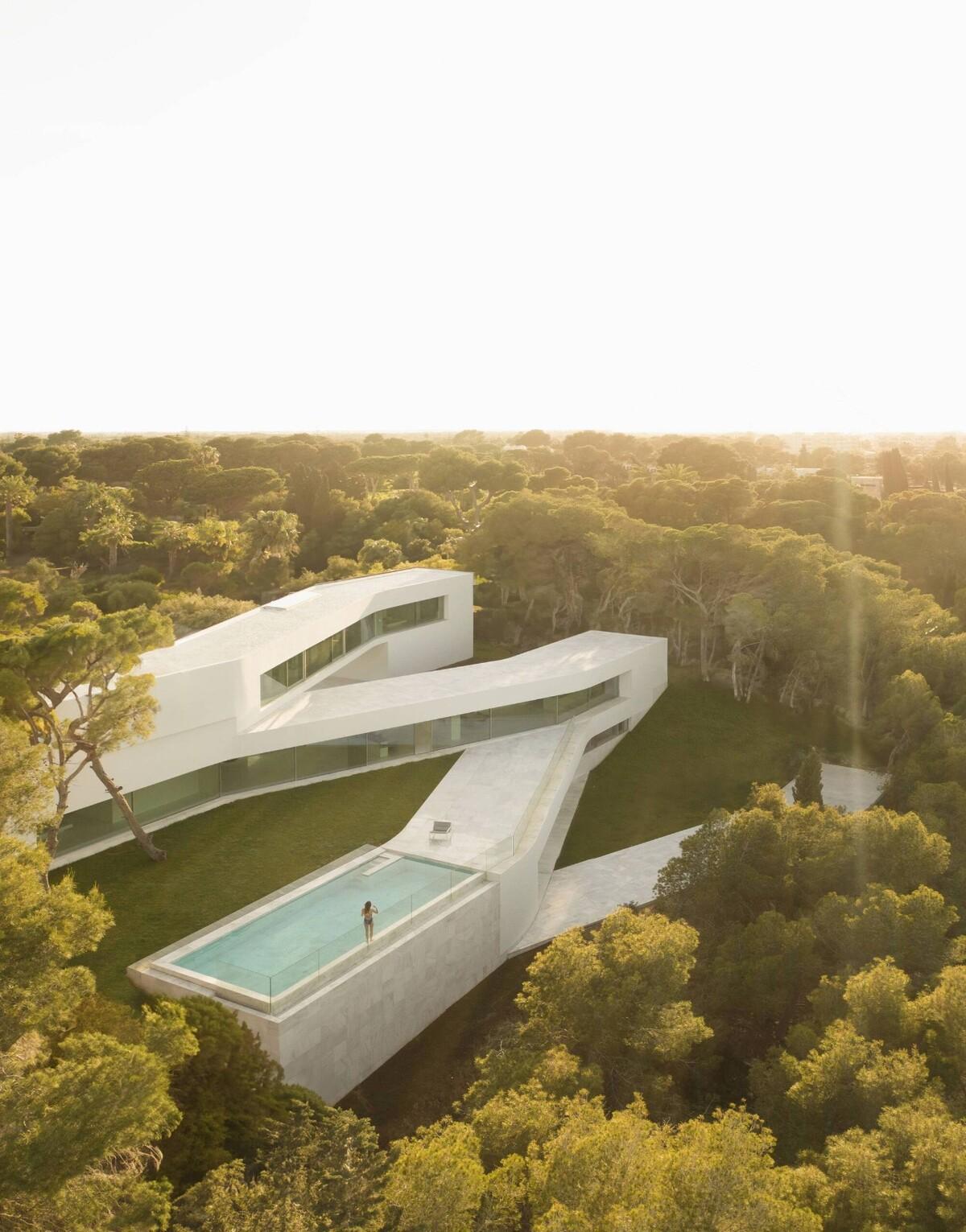 Sabater 别墅 / Fran Silvestre Arquitectos