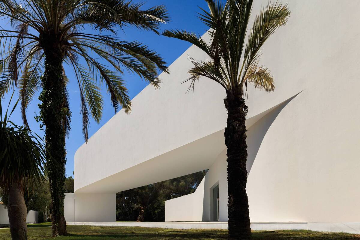Sabater 别墅 / Fran Silvestre Arquitectos