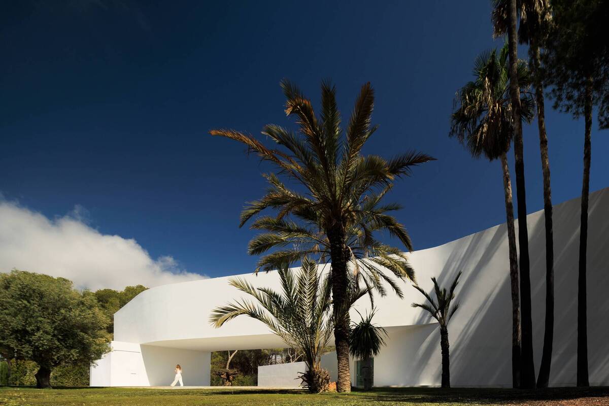 Sabater 别墅 / Fran Silvestre Arquitectos