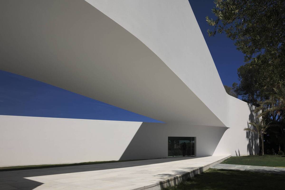 Sabater 别墅 / Fran Silvestre Arquitectos