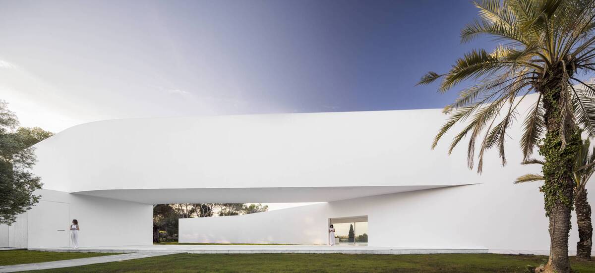Sabater 别墅 / Fran Silvestre Arquitectos