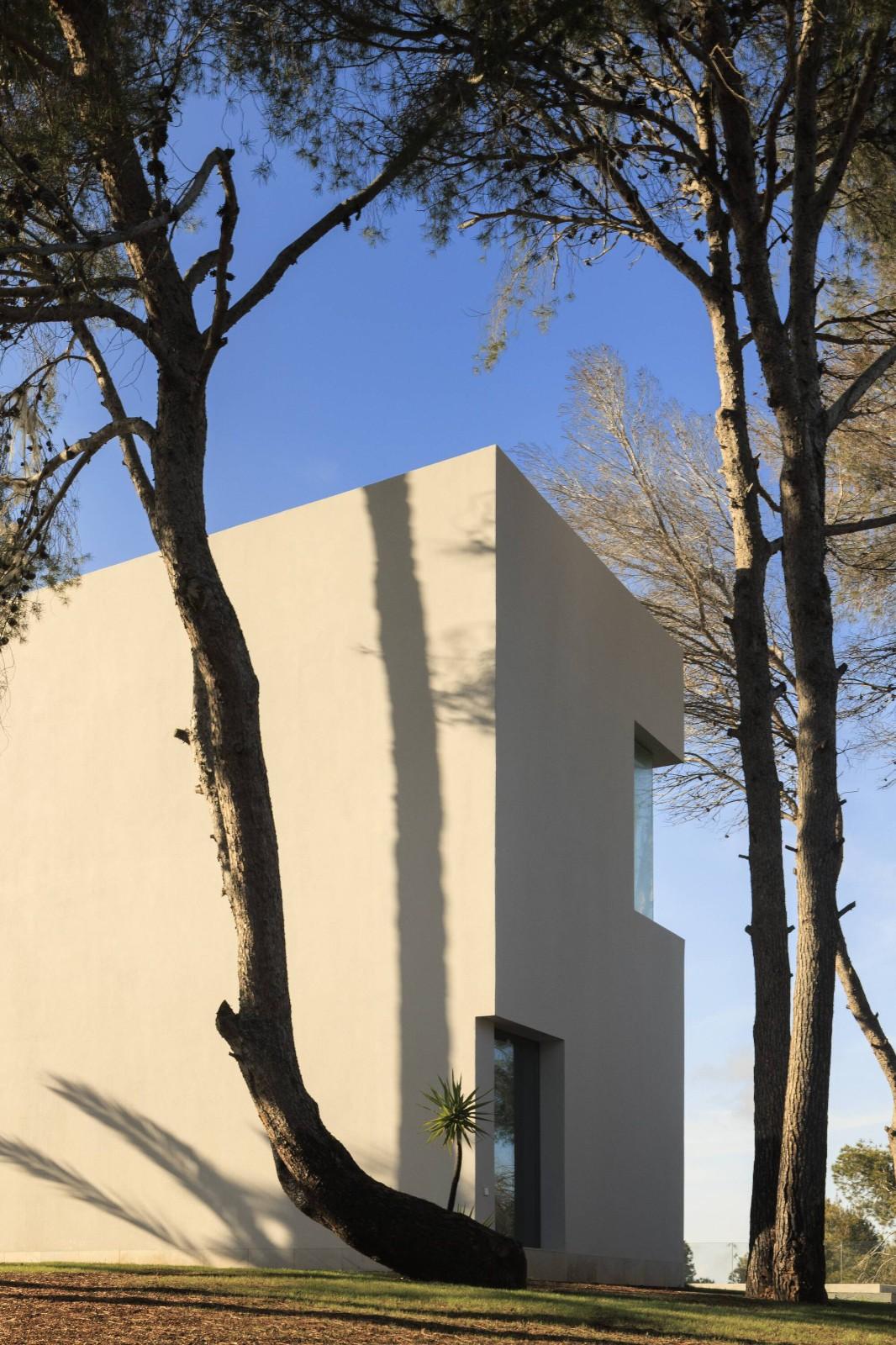 Sabater 别墅 / Fran Silvestre Arquitectos