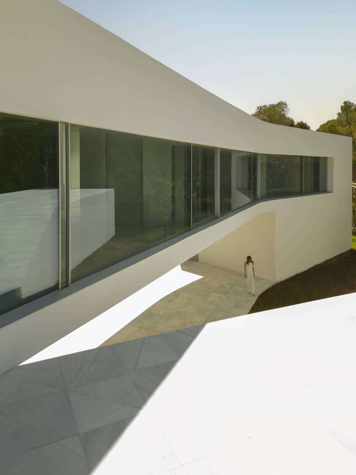 Sabater 别墅 / Fran Silvestre Arquitectos